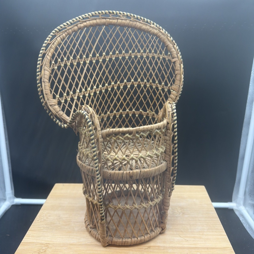 Vintage Mini Peacock Wicker Rattan Chair Plant Stand Boho Ex Condition